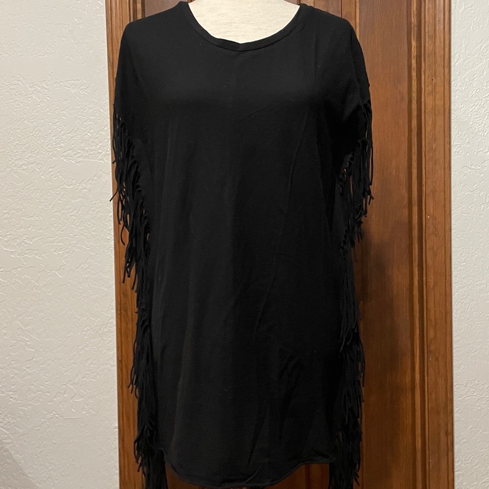 NWT Black Sleeveless Fringe Tshirt